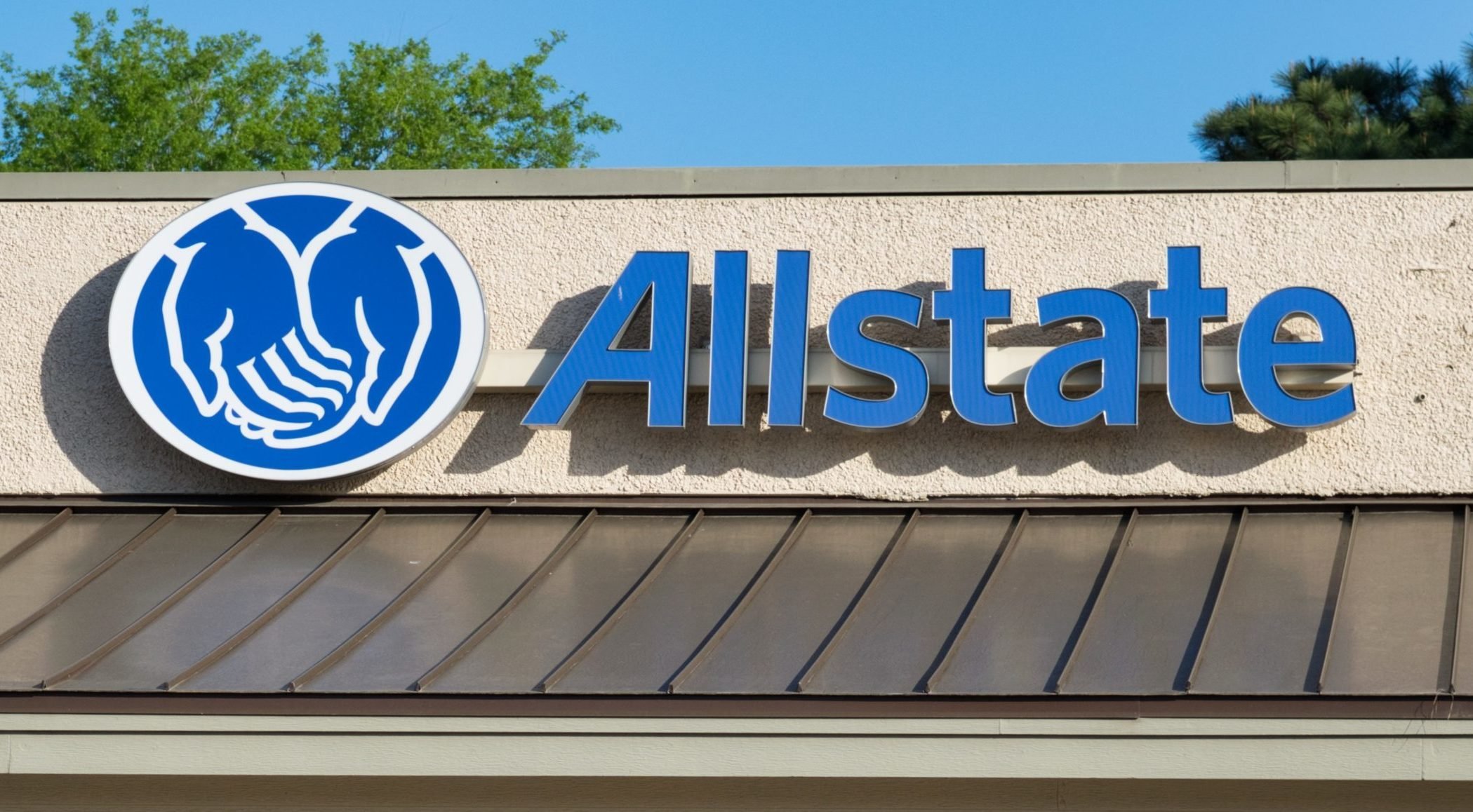 Former Allstate Employee Files Class Action Lawsuit Alleging Overtime